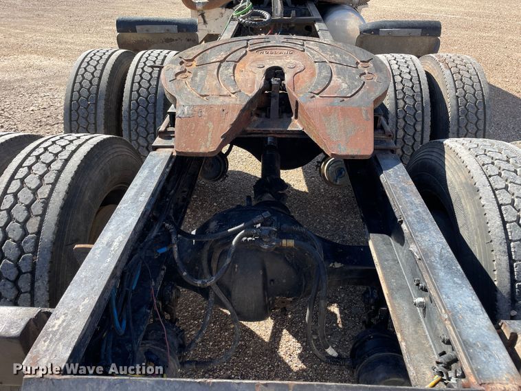 image for item DN4665 1987 International 9370  semi truck