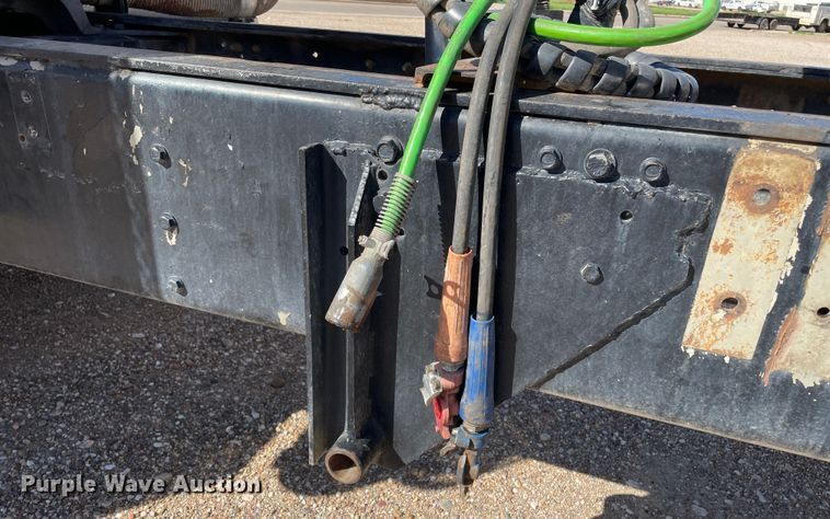 image for item DN4665 1987 International 9370  semi truck