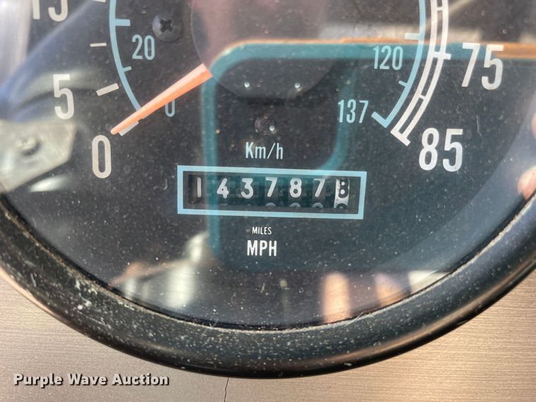 image for item DN4665 1987 International 9370  semi truck