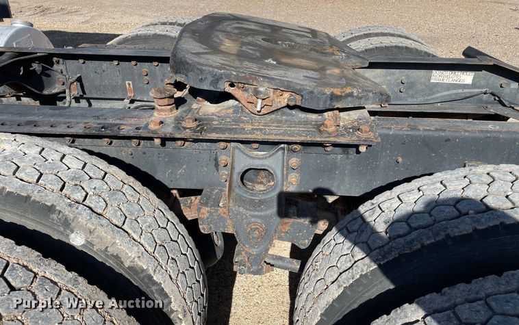 image for item DN4666 1989 International COF-9670  semi truck