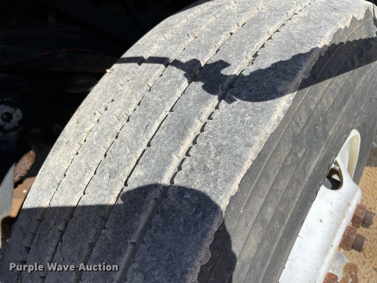 image for item DN4666 1989 International COF-9670  semi truck