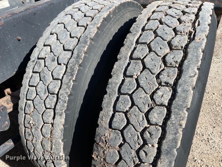 image for item DN4666 1989 International COF-9670  semi truck