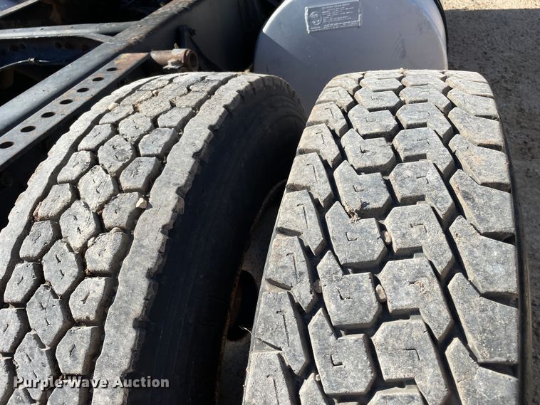 image for item DN4666 1989 International COF-9670  semi truck