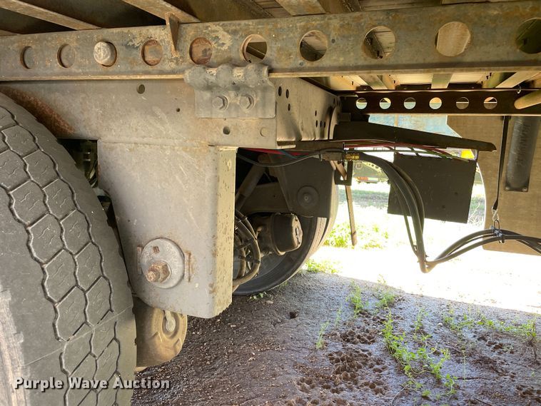 image for item DN4668 2001 Manac 48TAV  dry van trailer