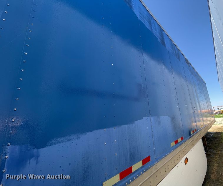 image for item DN4668 2001 Manac 48TAV  dry van trailer