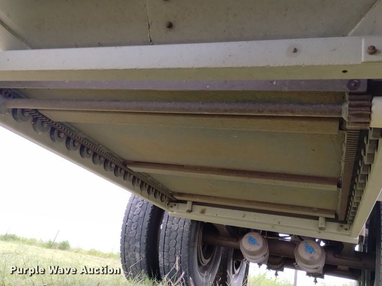 image for item DN6492 2011 Wilson DWH-551PW  grain trailer