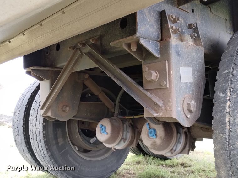 image for item DN6492 2011 Wilson DWH-551PW  grain trailer