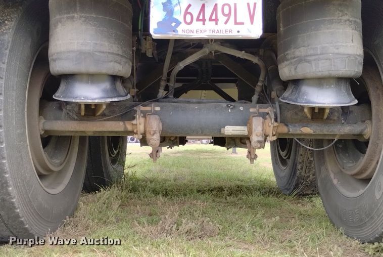 image for item DN6492 2011 Wilson DWH-551PW  grain trailer