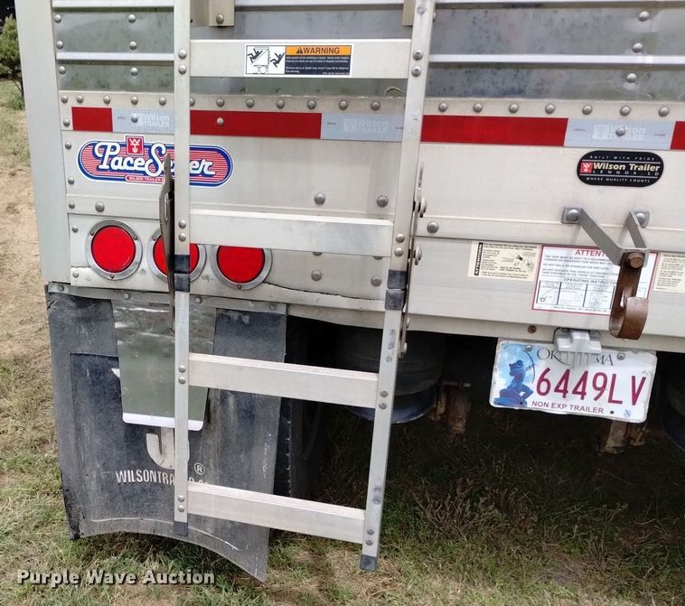 image for item DN6492 2011 Wilson DWH-551PW  grain trailer