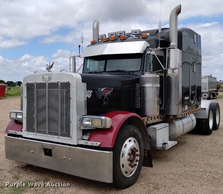image for item DN6494 2003 Peterbilt 379  semi truck