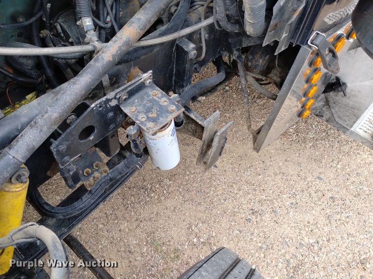 image for item DN6494 2003 Peterbilt 379  semi truck