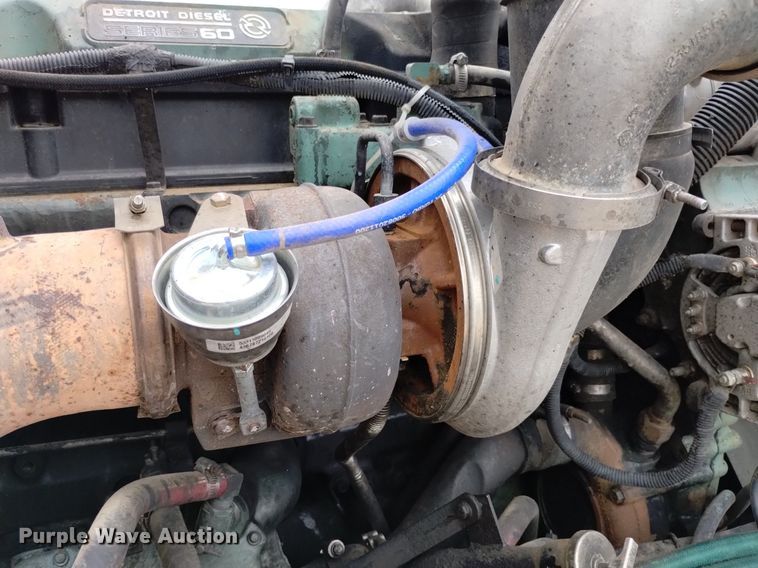 image for item DN6494 2003 Peterbilt 379  semi truck