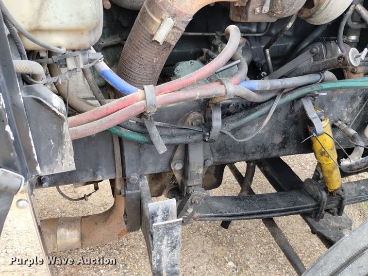 image for item DN6494 2003 Peterbilt 379  semi truck