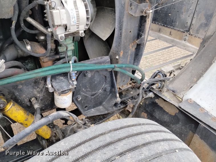 image for item DN6494 2003 Peterbilt 379  semi truck