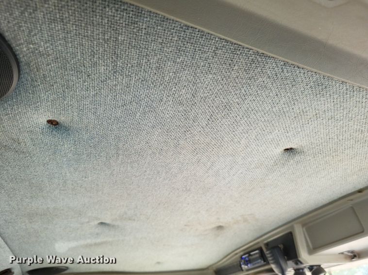 image for item DO3666 1999 Kenworth T800  semi truck