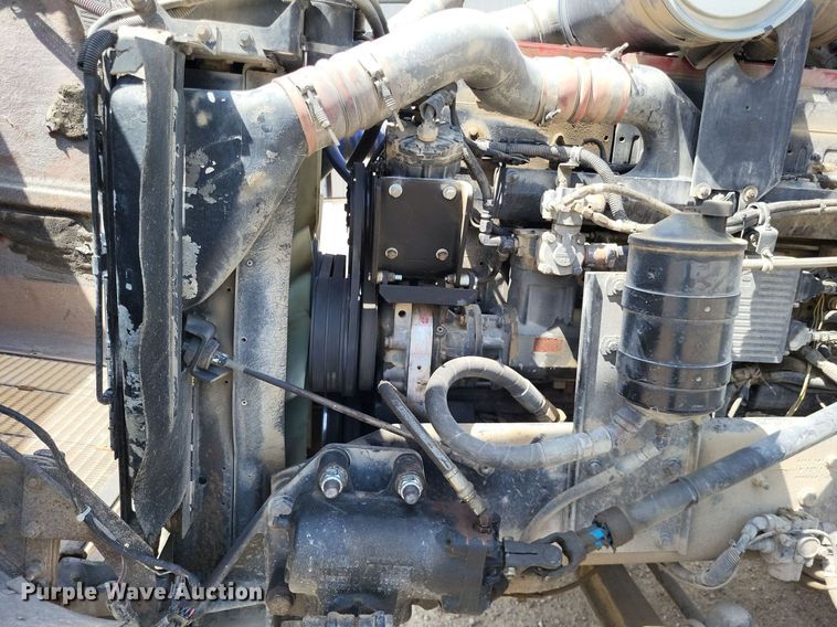 image for item DO3666 1999 Kenworth T800  semi truck