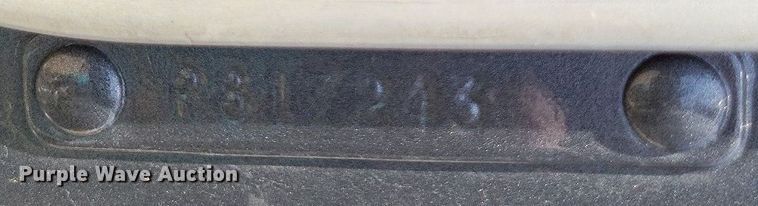 image for item DO3666 1999 Kenworth T800  semi truck