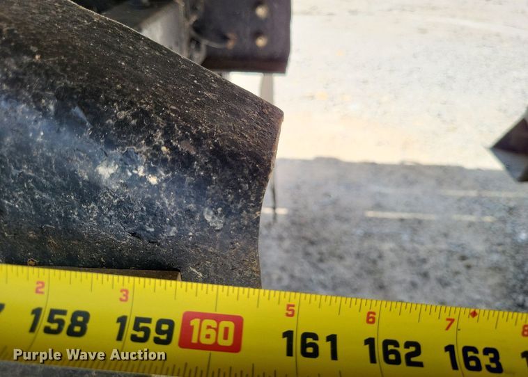 image for item DO3666 1999 Kenworth T800  semi truck