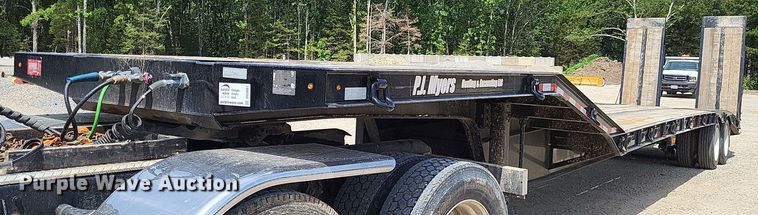 image for item DO3667 2022 Rampant Trailers Fixed Neck  drop deck equipment trailer