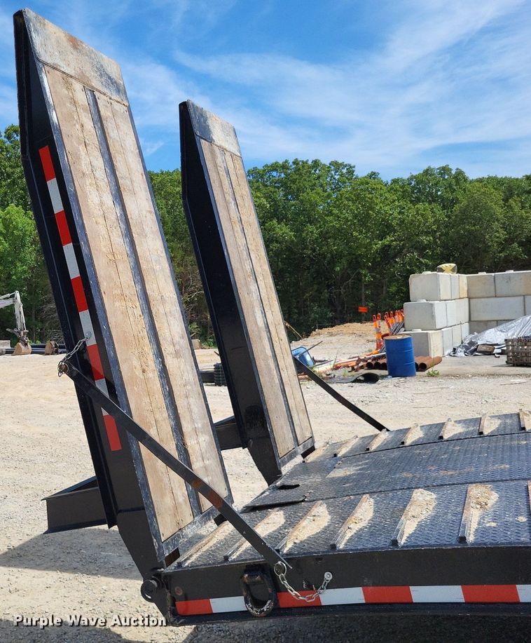 image for item DO3667 2022 Rampant Trailers Fixed Neck  drop deck equipment trailer