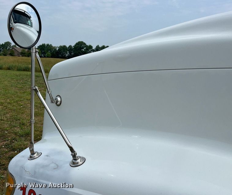 image for item DP0502 2007 International 9200i  semi truck