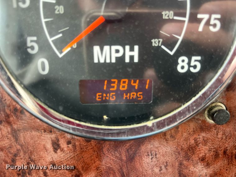 image for item DP0502 2007 International 9200i  semi truck