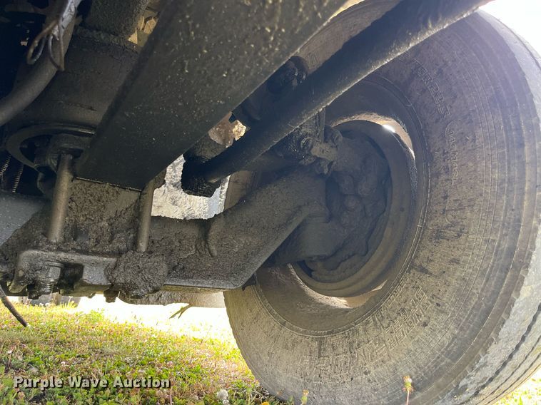 image for item DP0502 2007 International 9200i  semi truck