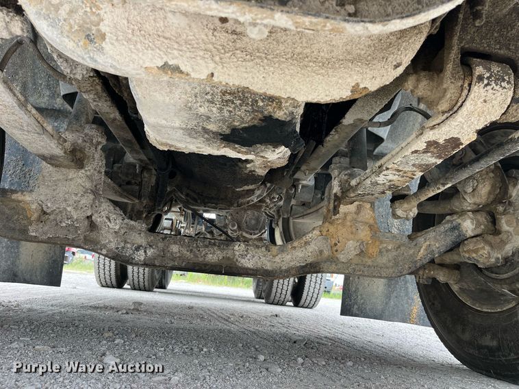 image for item DP0505 2001 Mack CH613  semi truck