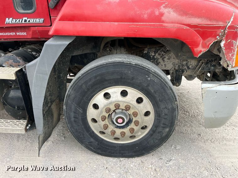 image for item DP0505 2001 Mack CH613  semi truck