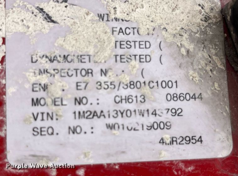 image for item DP0505 2001 Mack CH613  semi truck