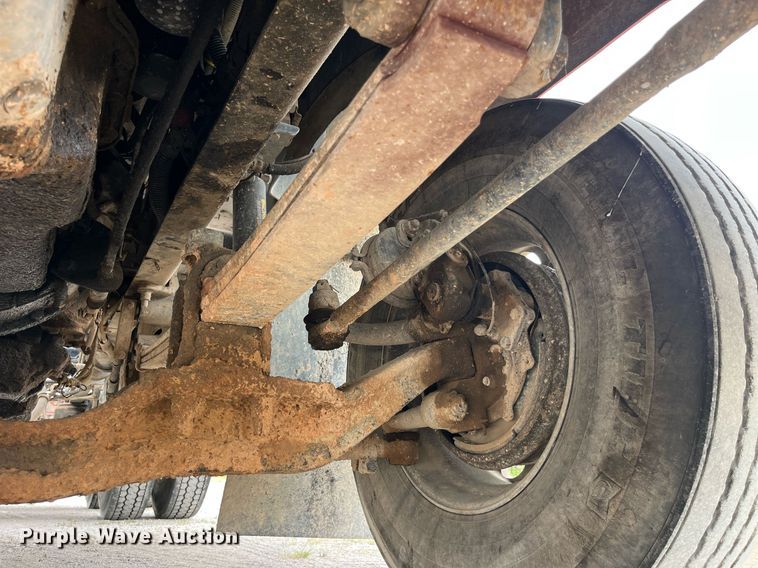 image for item DP0506 2001 Mack CH613  semi truck