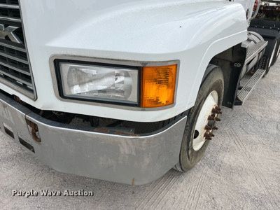 image for item DP0507 2000 Mack CH613  semi truck