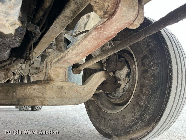 image for item DP0507 2000 Mack CH613  semi truck