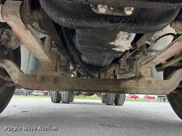 image for item DP0507 2000 Mack CH613  semi truck