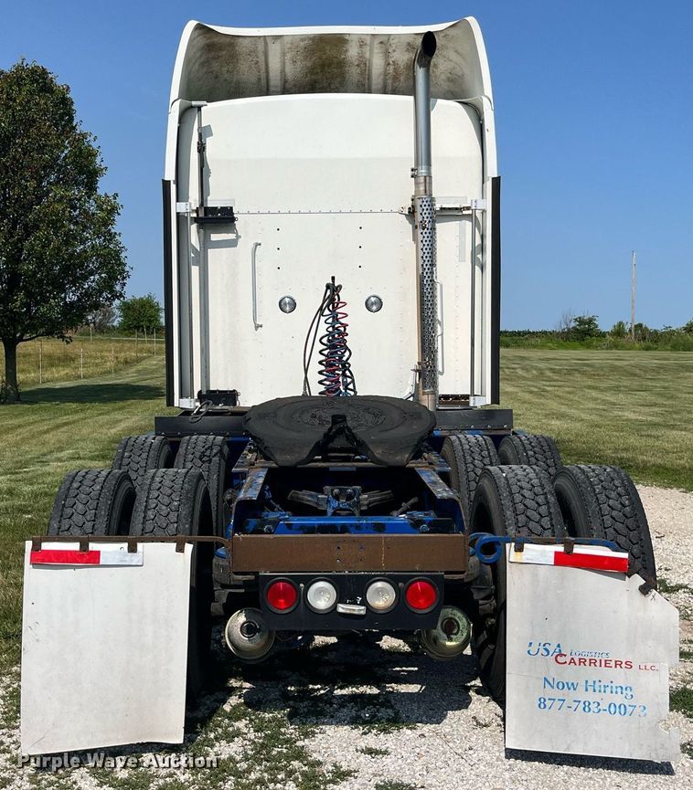 image for item DP0514 2007 Kenworth T600  semi truck