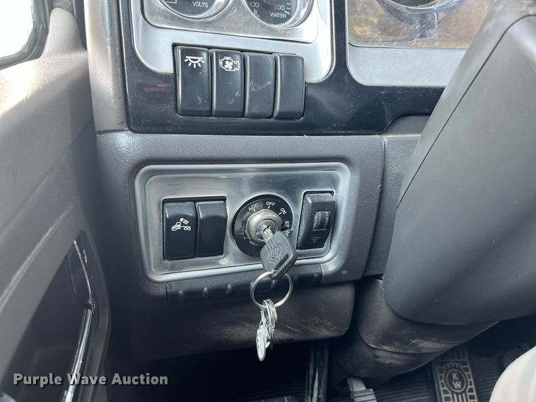 image for item DP0514 2007 Kenworth T600  semi truck