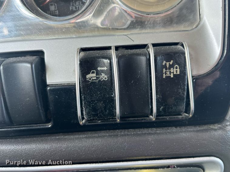 image for item DP0514 2007 Kenworth T600  semi truck