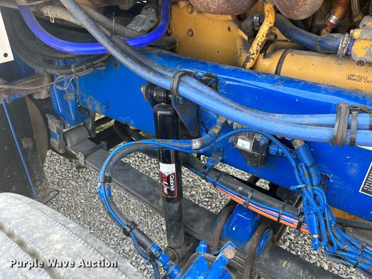 image for item DP0514 2007 Kenworth T600  semi truck