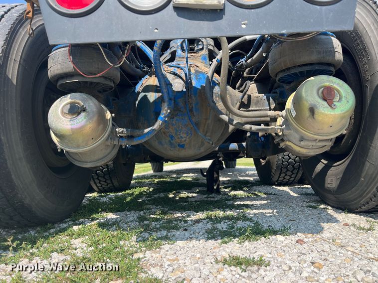 image for item DP0514 2007 Kenworth T600  semi truck