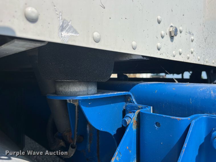 image for item DP0514 2007 Kenworth T600  semi truck