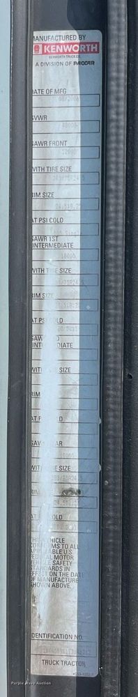 image for item DP0514 2007 Kenworth T600  semi truck