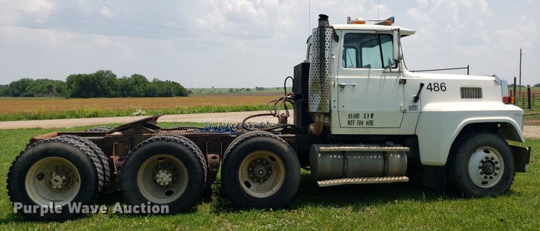 image for item DP8002 1988 Ford LTL9000  semi truck