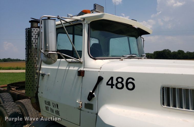 image for item DP8002 1988 Ford LTL9000  semi truck