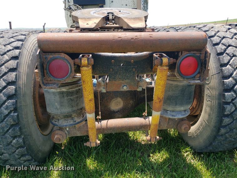 image for item DP8002 1988 Ford LTL9000  semi truck