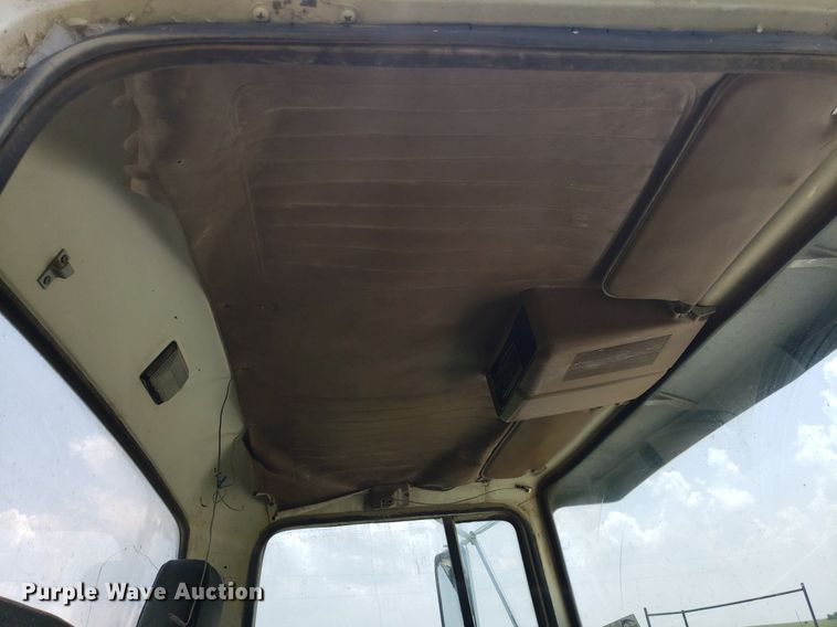 image for item DP8002 1988 Ford LTL9000  semi truck