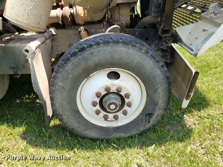 image for item DP8002 1988 Ford LTL9000  semi truck