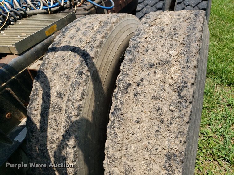 image for item DP8002 1988 Ford LTL9000  semi truck