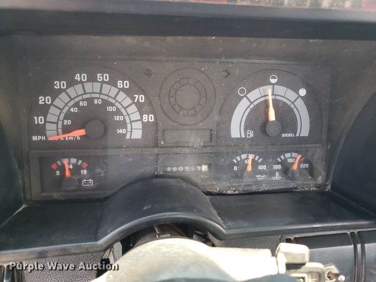 image for item DP8021 1991 GMC C6500  truck cab and chassis