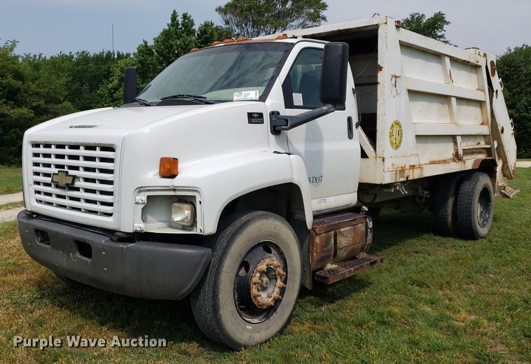 image for item DP8028 2004 Chevrolet C6500  refuse truck