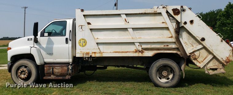 image for item DP8028 2004 Chevrolet C6500  refuse truck